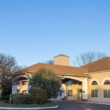 Days Inn & Suites By Wyndham Cherry Hill - Philadelphia-2